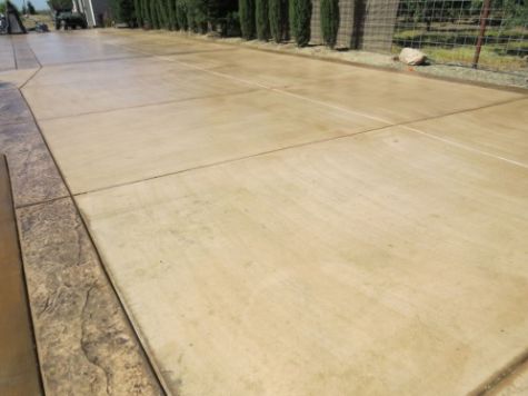 this image shows irvine california concrete driveway